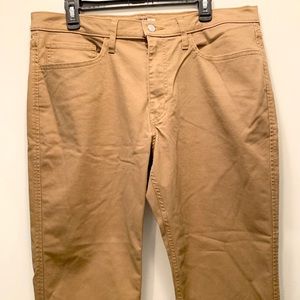 NWOT Men’s Dockers Straight Fit Khaki Pants